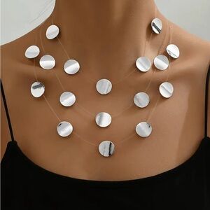 Boutique Elegant Silver Invisible Necklace Design